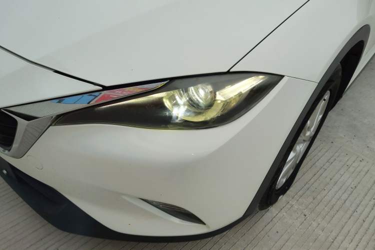 Used Mazda CX-4 2016 2.0L Manual Two-Wheel Drive Blue Sky Dynamic Edition Left Front Headlight