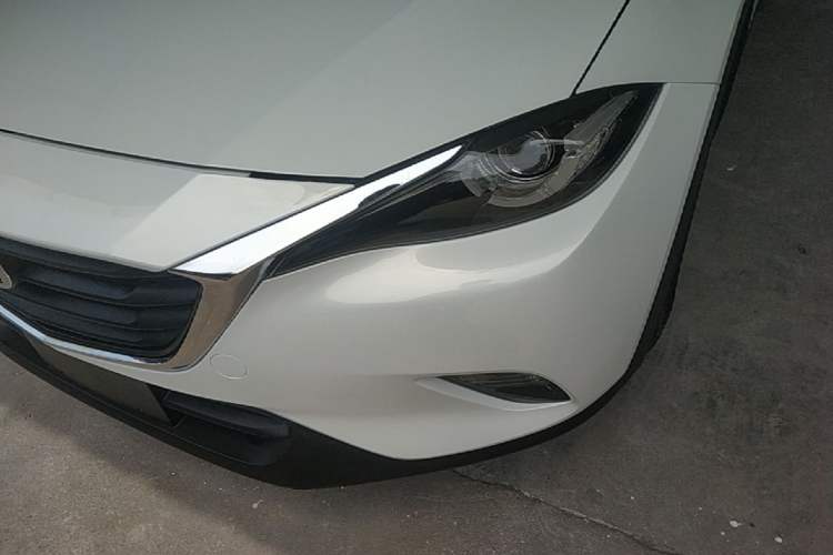 Used Mazda CX-4 2016 2.0L Automatic 2WD Blue Sky Dynamic Edition Left Front Headlight