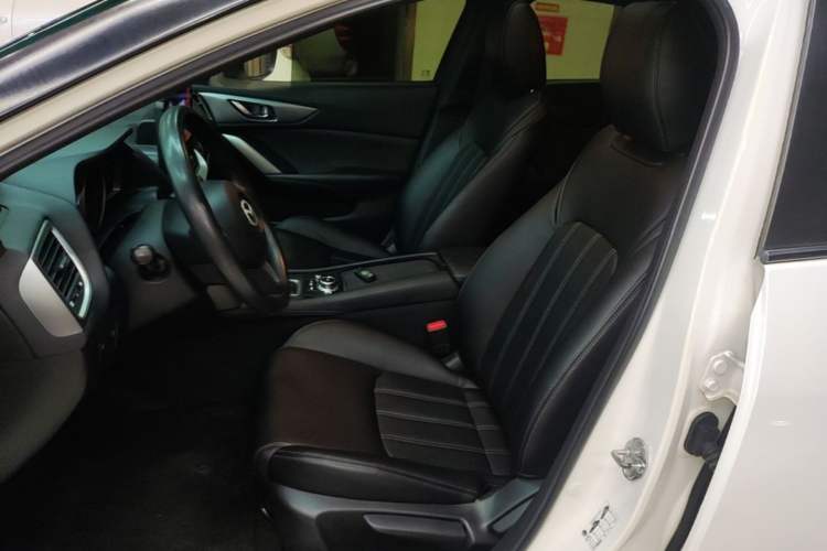 Used Mazda CX-4 2016 2.0L Automatic 2WD Blue Sky Dynamic Edition Left Front Seat