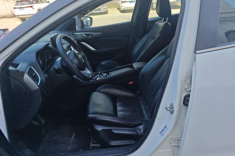 Used Mazda CX-4 2016 2.0L Automatic 2WD Blue Sky Luxury Edition Left Front Seat