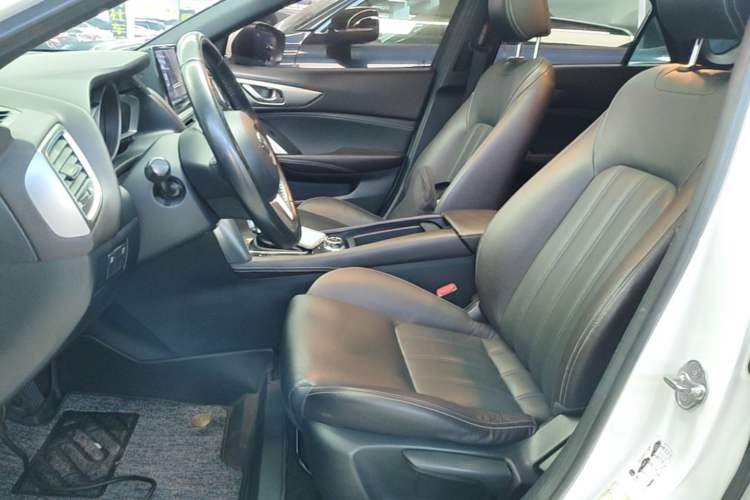 Used Mazda CX-4 2016 2.0L Automatic 2WD Blue Sky Luxury Edition Left Front Seat