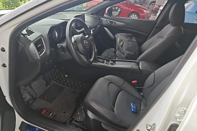 Used Mazda CX-4 2016 2.0L Automatic 2WD Blue Sky Dynamic Edition Left Front Seat