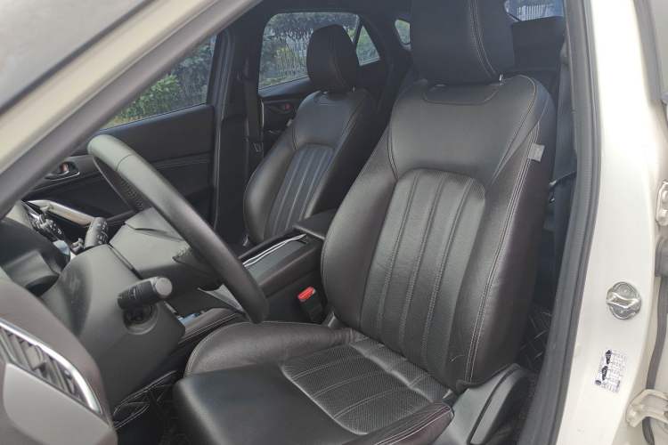 Used Mazda CX-4 2016 2.0L Automatic 2WD Blue Sky Luxury Edition Left Front Seat