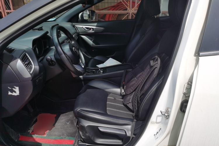 Used Mazda CX-4 2016 2.0L Automatic 2WD Blue Sky Dynamic Leather Edition Left Front Seat