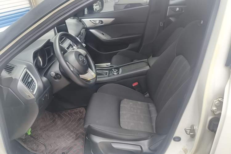 Used Mazda CX-4 2016 2.0L Automatic 2WD Blue Sky Dynamic Edition Left Front Seat