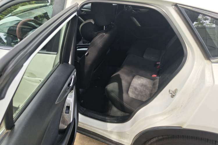 Used Mazda CX-4 2016 2.0L Automatic 2WD Blue Sky Dynamic Edition Left Rear Seat