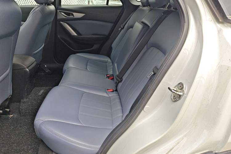 Used Mazda CX-4 2016 2.0L Automatic 2WD Blue Sky Dynamic Edition Left Rear Seat