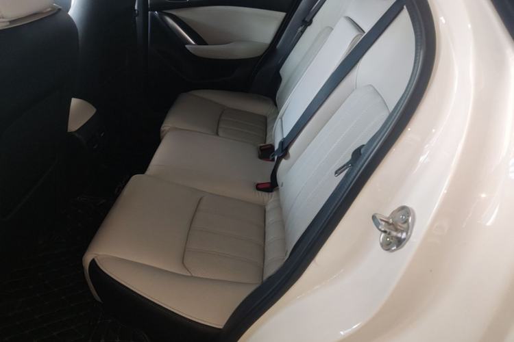 Used Mazda CX-4 2016 2.0L Automatic Two-Wheel Drive Blue Sky Leading Edition Left Rear Seat