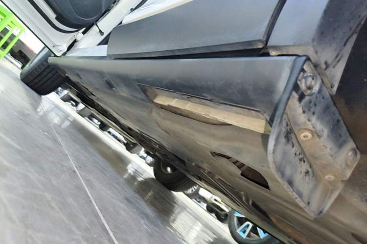 Used Mazda CX-4 2016 2.0L Automatic 2WD Blue Sky Luxury Edition Left Side Sill