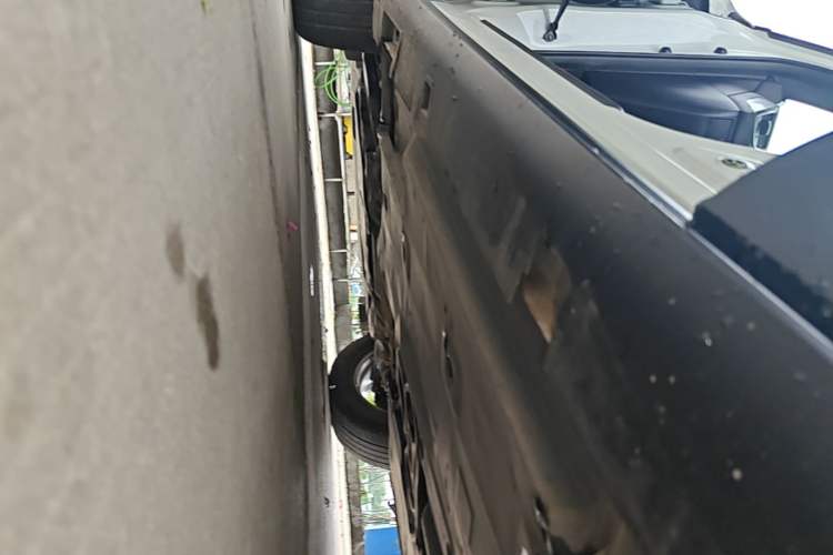 Used Mazda CX-4 2016 2.0L Automatic 2WD Blue Sky Dynamic Edition Left Side Sill