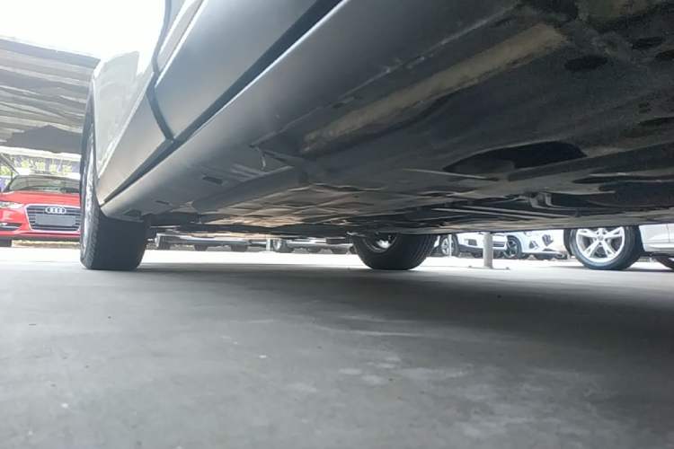 Used Mazda CX-4 2016 2.0L Automatic 2WD Blue Sky Dynamic Edition Left Side Sill