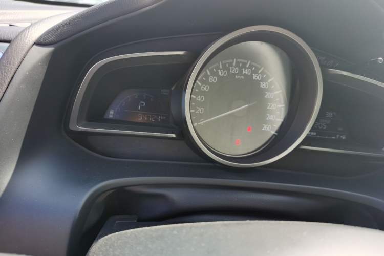 Used Mazda CX-4 2016 2.5L Automatic 4x4 Sky Blue Passion Edition Odometer Close Up