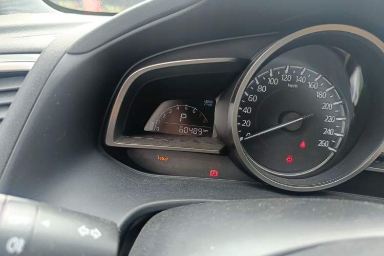 Used Mazda CX-4 2016 2.0L Automatic 2WD Blue Sky Dynamic Edition Odometer Close Up