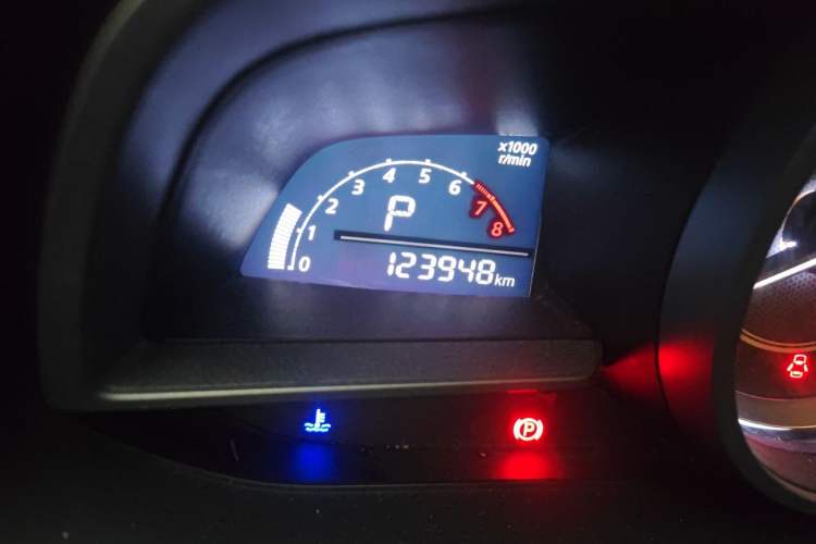 Used Mazda CX-4 2016 2.0L Automatic 2WD Blue Sky Dynamic Edition Odometer Close Up
