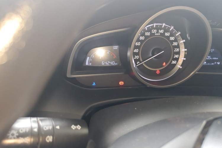 Used Mazda CX-4 2016 2.0L Automatic 2WD Blue Sky Dynamic Edition Odometer Close Up