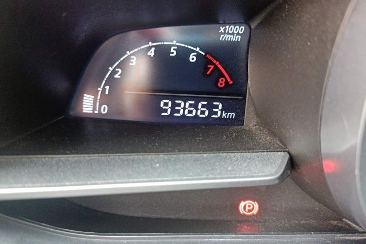Used Mazda CX-4 2016 2.0L Manual Two-Wheel Drive Blue Sky Dynamic Edition Odometer Close Up