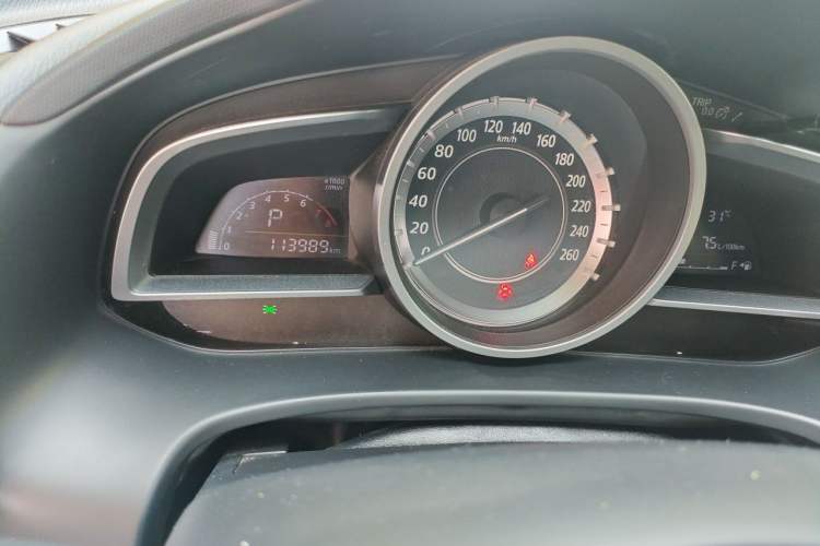 Used Mazda CX-4 2016 2.0L Automatic 2WD Blue Sky Dynamic Edition Odometer Close Up