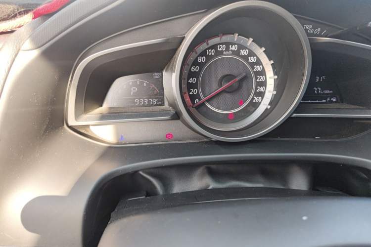 Used Mazda CX-4 2016 2.0L Automatic 2WD Blue Sky Dynamic Edition Odometer Close Up