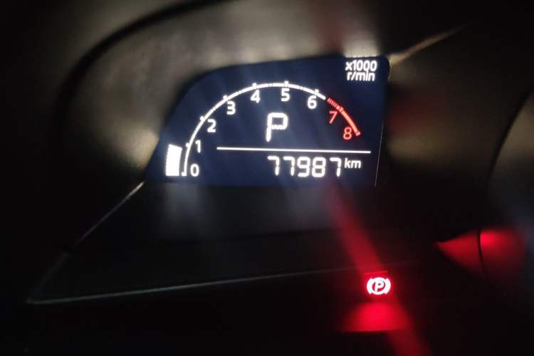 Used Mazda CX-4 2016 2.0L Automatic 2WD Blue Sky Dynamic Edition Odometer Close Up