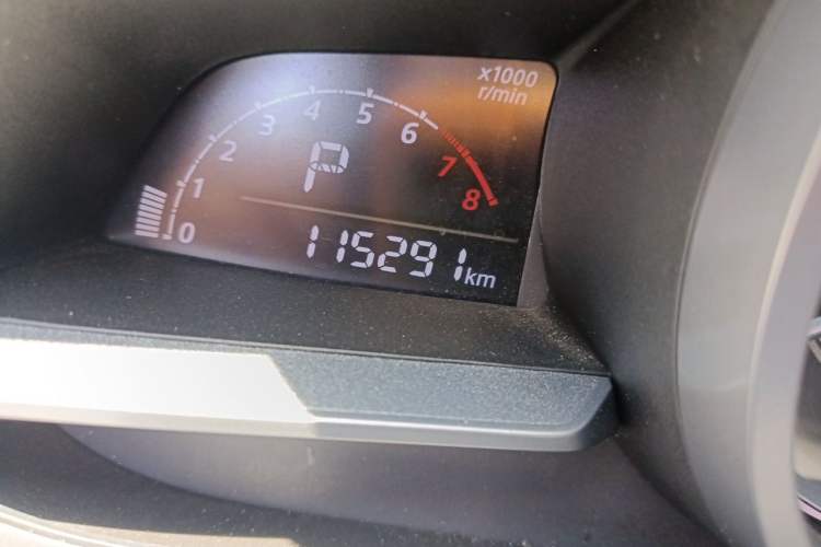 Used Mazda CX-4 2016 2.0L Automatic 2WD Blue Sky Luxury Edition Odometer Close Up