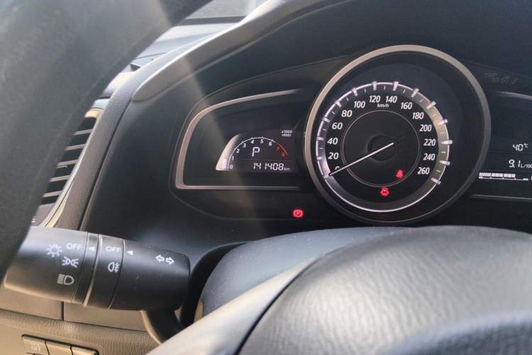 Used Mazda CX-4 2016 2.0L Automatic 2WD Blue Sky Dynamic Edition Odometer Close Up