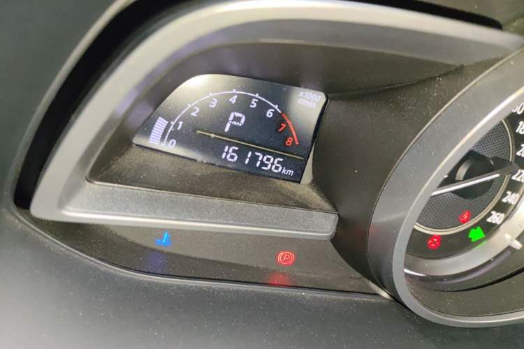 Used Mazda CX-4 2016 2.0L Automatic 2WD Blue Sky Dynamic Edition Odometer Close Up