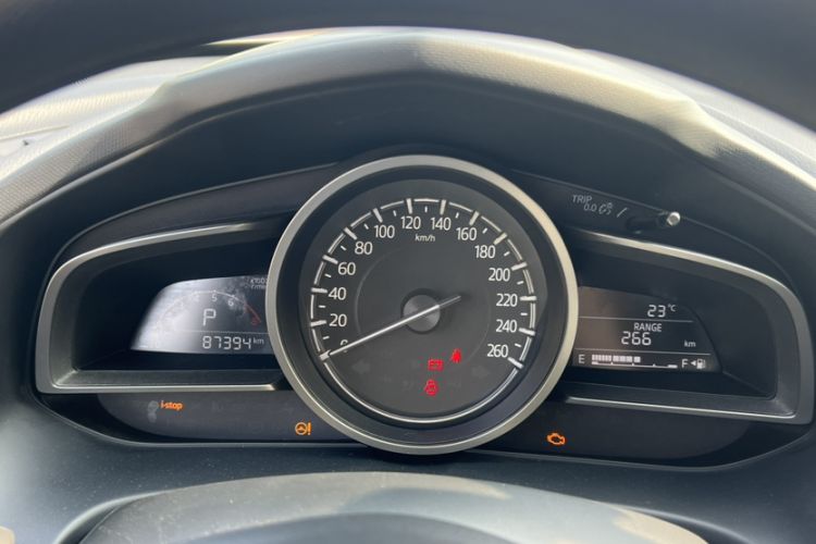 Used Mazda CX-4 2016 2.0L Automatic 2WD Blue Sky Dynamic Edition Odometer Close Up