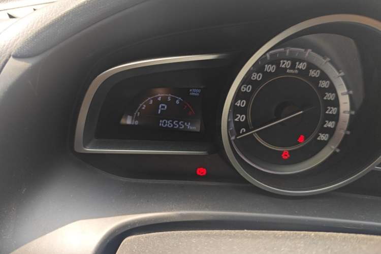 Used Mazda CX-4 2016 2.0L Automatic 2WD Blue Sky Luxury Edition Odometer Close Up