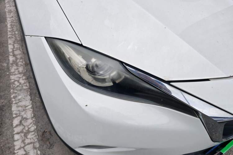 Used Mazda CX-4 2016 2.0L Automatic 2WD Blue Sky Dynamic Edition Right Front Headlight