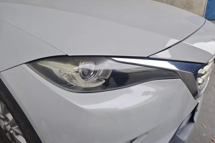 Used Mazda CX-4 2016 2.0L Automatic 2WD Blue Sky Dynamic Edition Right Front Headlight