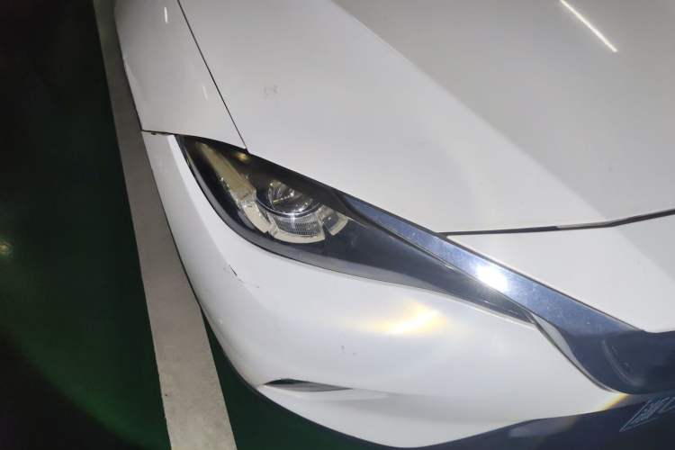 Used Mazda CX-4 2016 2.0L Automatic 2WD Blue Sky Dynamic Edition Right Front Headlight