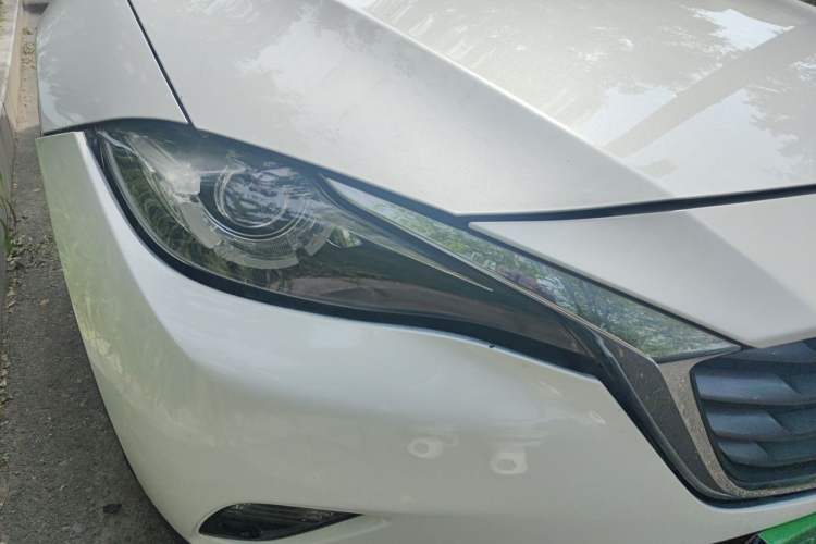 Used Mazda CX-4 2016 2.0L Automatic 2WD Blue Sky Luxury Edition Right Front Headlight