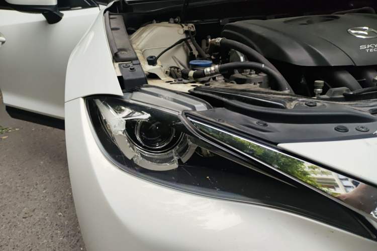 Used Mazda CX-4 2016 2.0L Automatic 2WD Blue Sky Dynamic Edition Right Front Headlight