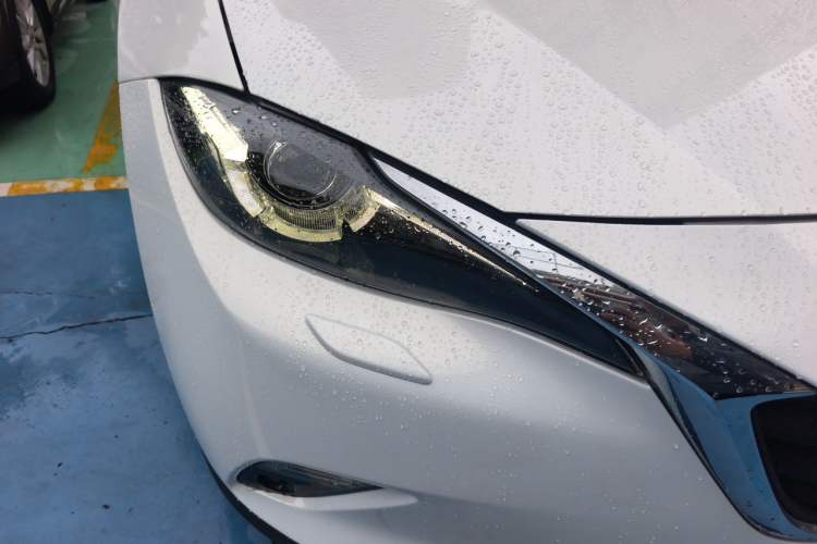 Used Mazda CX-4 2016 2.5L Automatic 4x4 Bluetide Fearless Edition Right Front Headlight