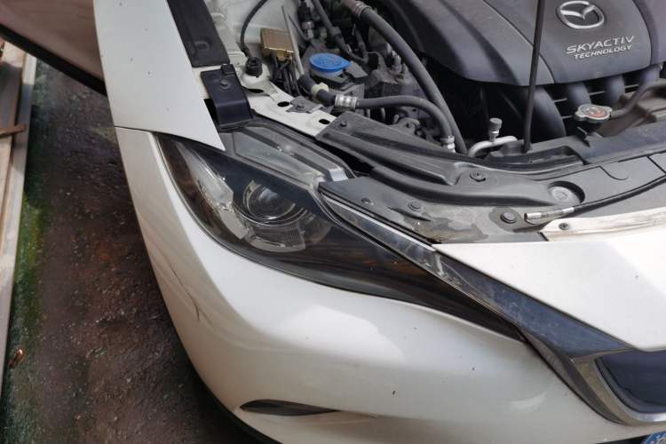 Used Mazda CX-4 2016 2.0L Automatic 2WD Blue Sky Dynamic Leather Edition Right Front Headlight