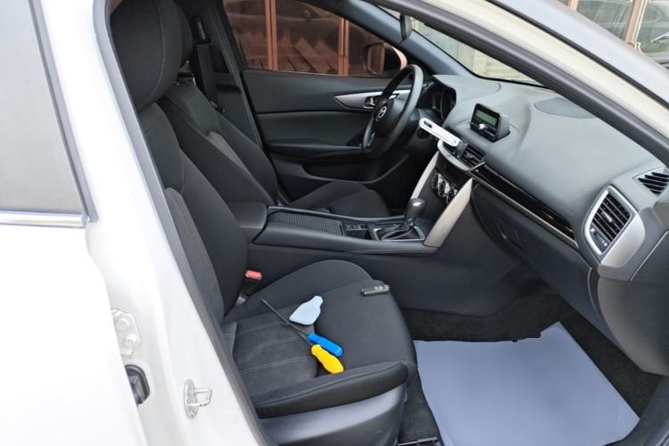 Used Mazda CX-4 2016 2.0L Automatic 2WD Blue Sky Dynamic Edition Right Front Seat