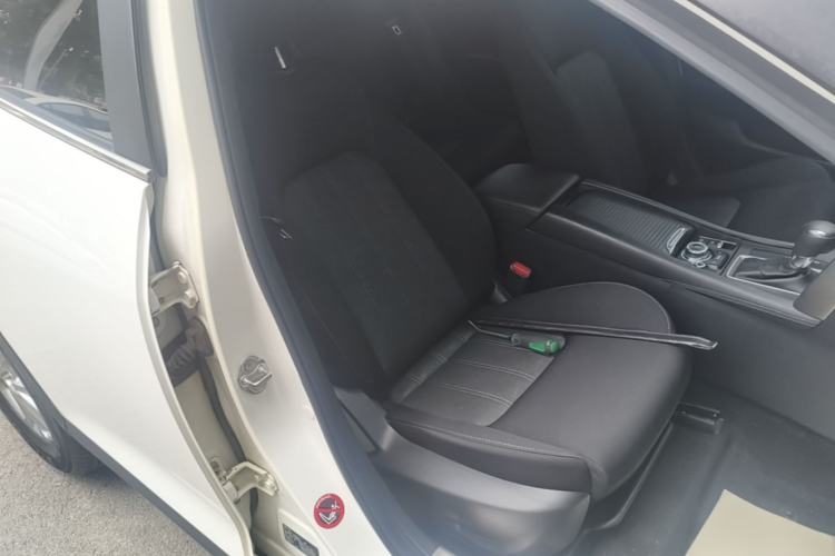 Used Mazda CX-4 2016 2.0L Automatic 2WD Blue Sky Dynamic Edition Right Front Seat
