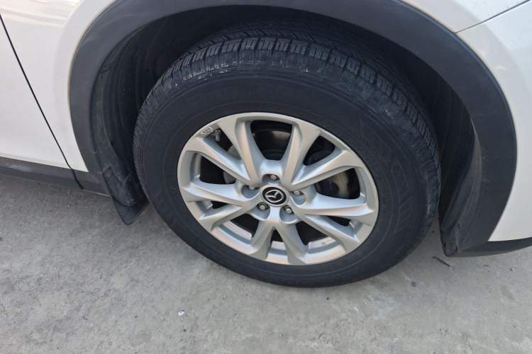 Used Mazda CX-4 2016 2.0L Automatic 2WD Blue Sky Luxury Edition Right Front Wheel Hub