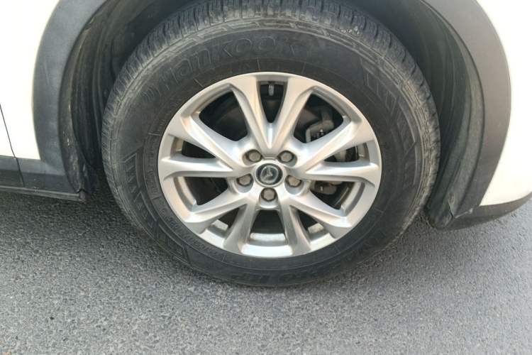 Used Mazda CX-4 2016 2.0L Automatic 2WD Blue Sky Luxury Edition Right Front Wheel Hub