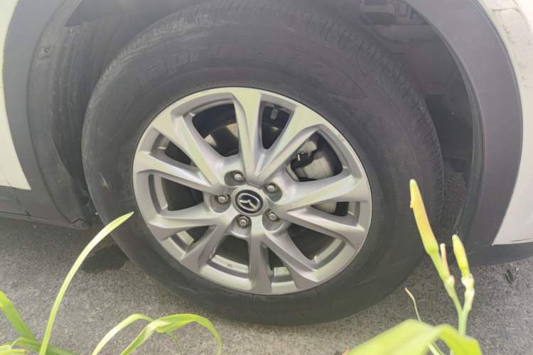 Used Mazda CX-4 2016 2.0L Automatic 2WD Blue Sky Luxury Edition Right Front Wheel Hub