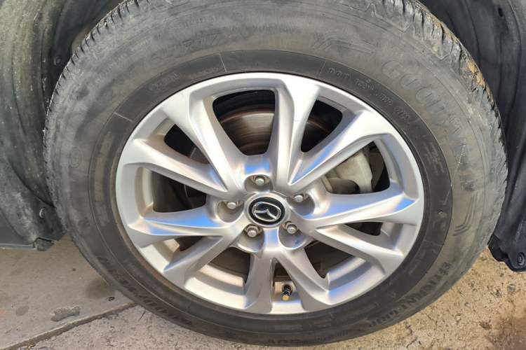 Used Mazda CX-4 2016 2.0L Automatic 2WD Blue Sky Luxury Edition Right Front Wheel Hub