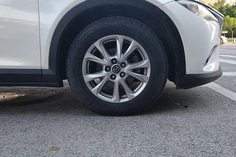 Used Mazda CX-4 2016 2.0L Automatic 2WD Blue Sky Luxury Edition Right Front Wheel Hub
