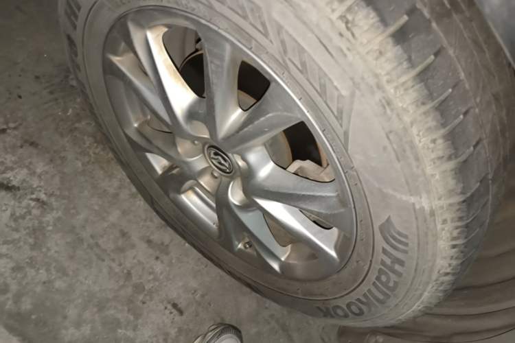 Used Mazda CX-4 2016 2.0L Automatic 2WD Blue Sky Luxury Edition Right Front Wheel Hub