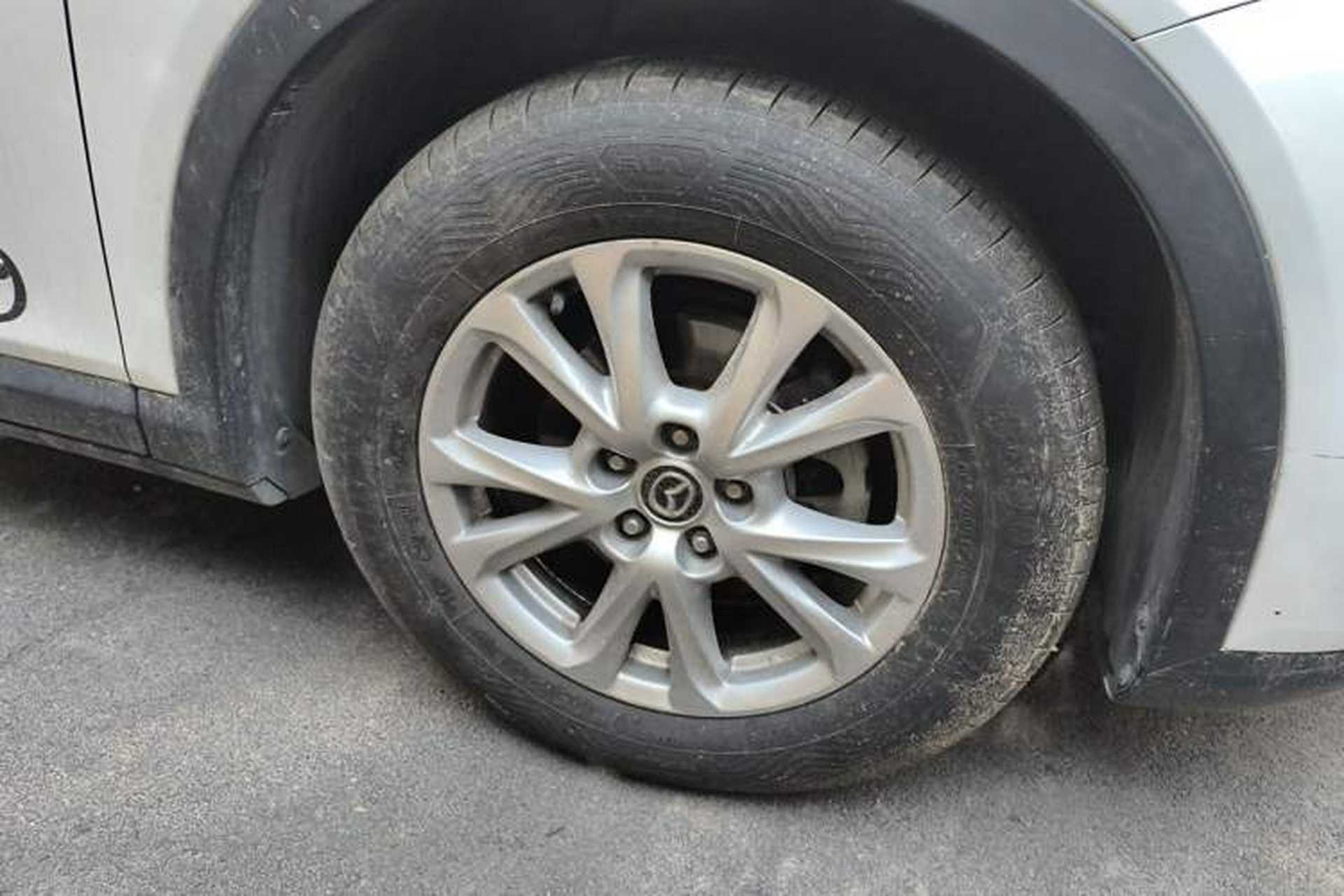 Used Mazda CX-4 2016 2.0L Automatic 2WD Blue Sky Luxury Edition Right Front Wheel Hub