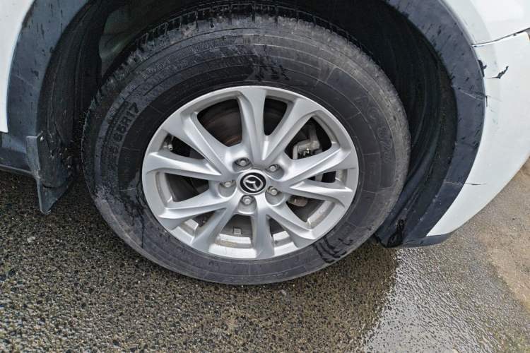 Used Mazda CX-4 2016 2.0L Automatic 2WD Blue Sky Dynamic Edition Right Front Wheel Hub