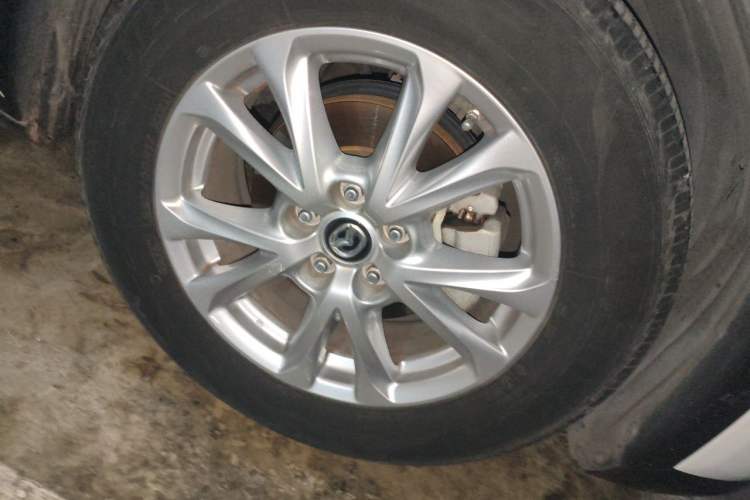 Used Mazda CX-4 2016 2.0L Automatic 2WD Blue Sky Luxury Edition Right Front Wheel Hub