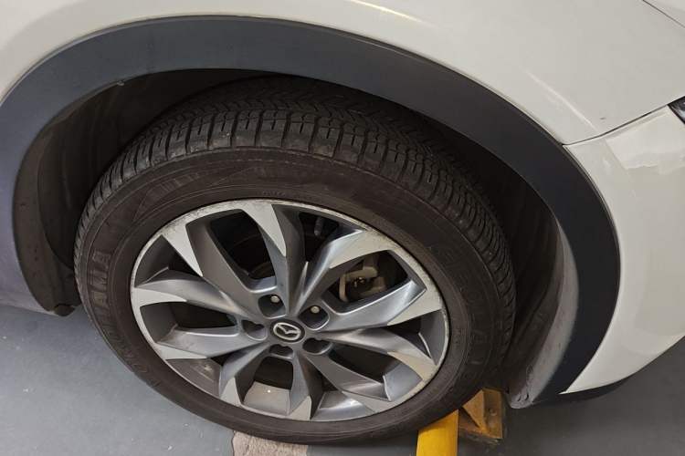 Used Mazda CX-4 2016 2.5L Automatic 4x4 Bluetide Fearless Edition Right Front Wheel Hub
