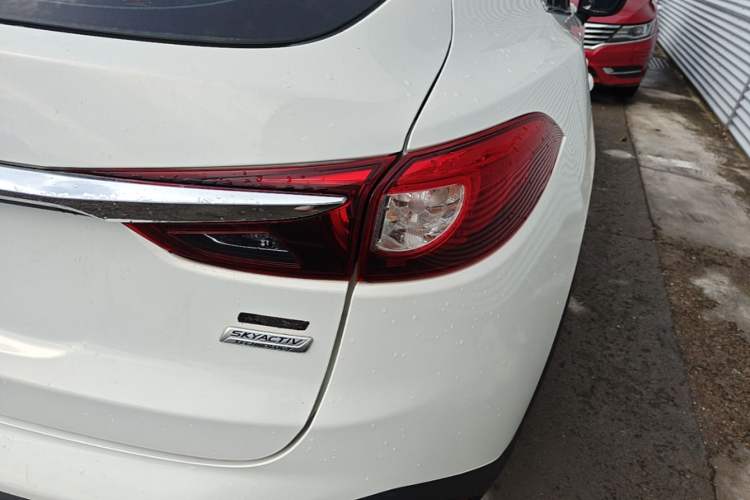Used Mazda CX-4 2016 2.0L Automatic 2WD Blue Sky Dynamic Edition Right Rear Taillight