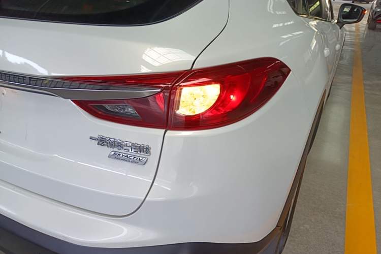 Used Mazda CX-4 2016 2.0L Automatic 2WD Blue Sky Dynamic Edition Right Rear Taillight