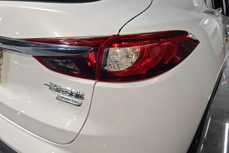 Used Mazda CX-4 2016 2.0L Automatic 2WD Blue Sky Dynamic Edition Right Rear Taillight